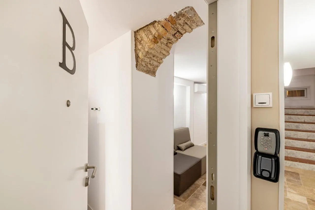 Bajo Interior Sin Ventana En Barri Port Maritim Apartment Tarragona Spain