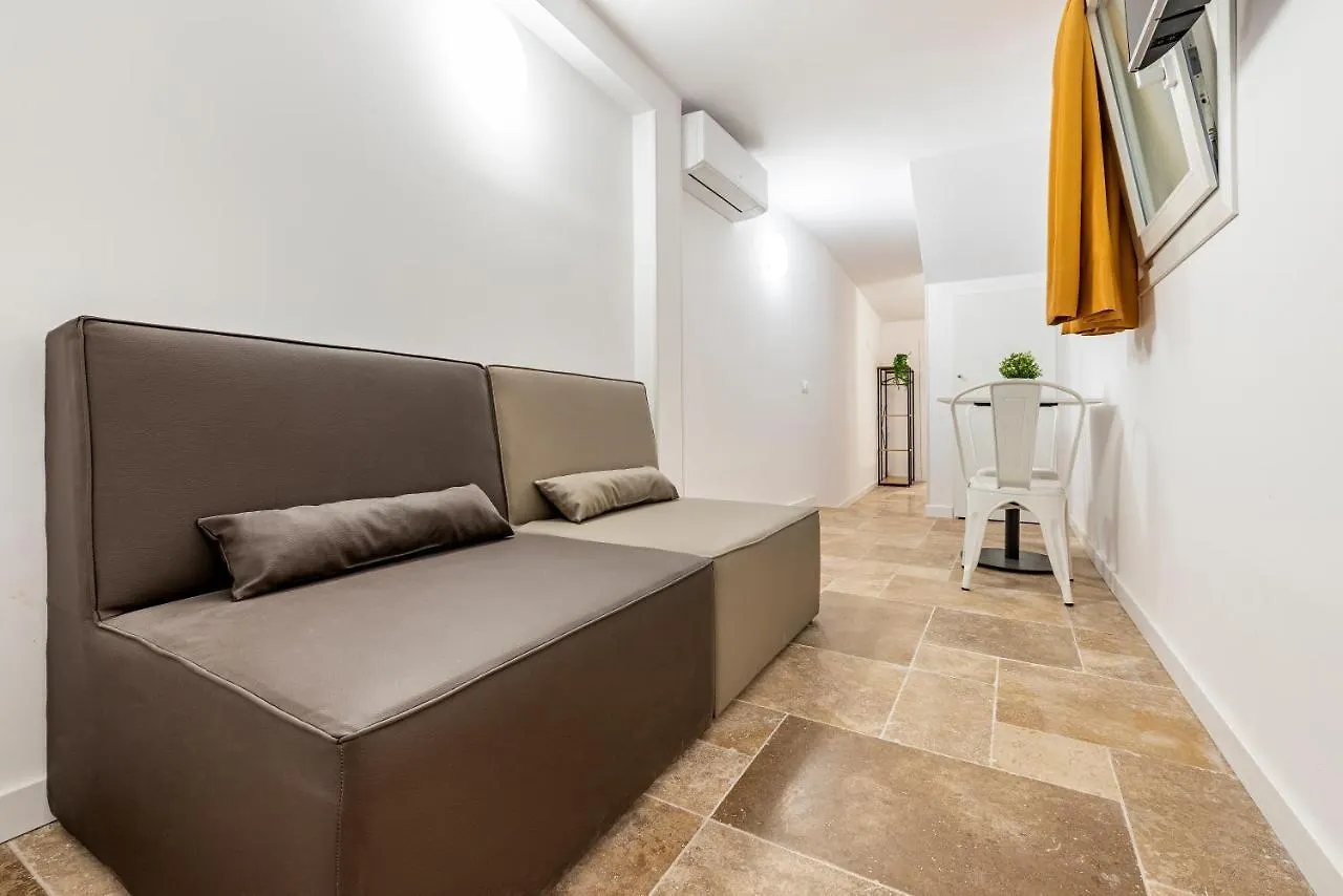 Bajo Interior Sin Ventana En Barri Port Maritim Apartment Tarragona